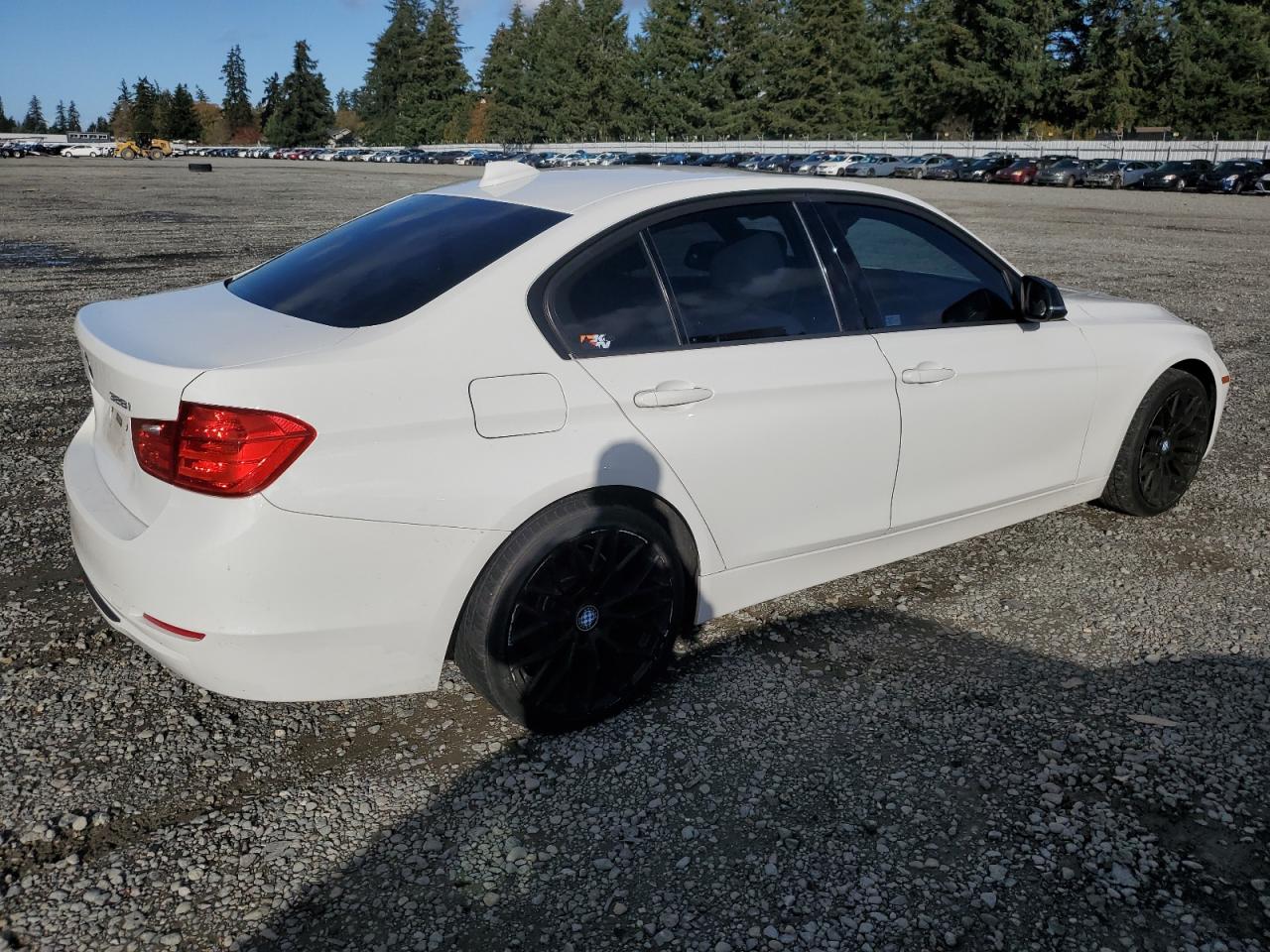 2012 BMW 3er VIN WBA3C1C54CF433935 Copart auction photo, mechanical damage thumbnail 3