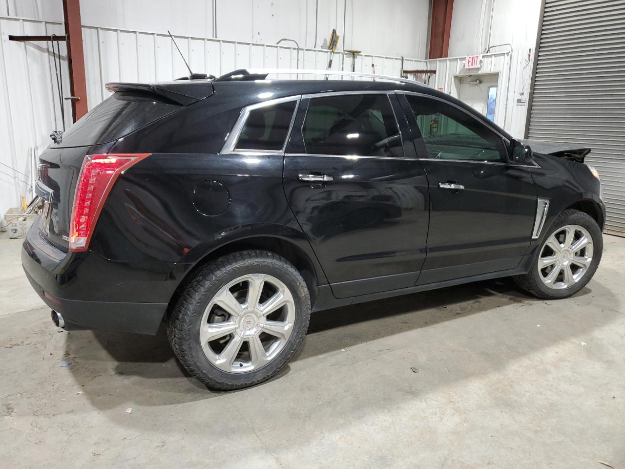 2015 Cadillac SRX VIN 3GYFNGE35FS617204 Copart auction photo, all over / mechanical damage thumbnail 3