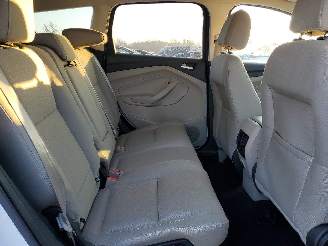 2017 Ford Escape VIN 1FMCU9GD4HUA17981 Copart auction photo, normal wear damage thumbnail 11