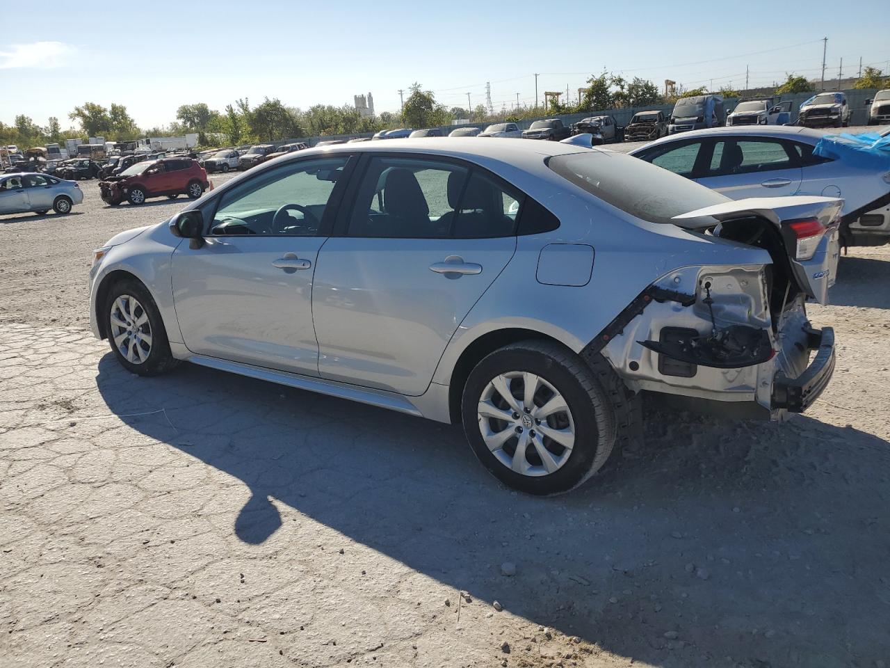 2022 Toyota Corolla VIN 5YFEPMAEXNP289792 Copart auction photo, rear end / minor dent/scratches damage thumbnail 2