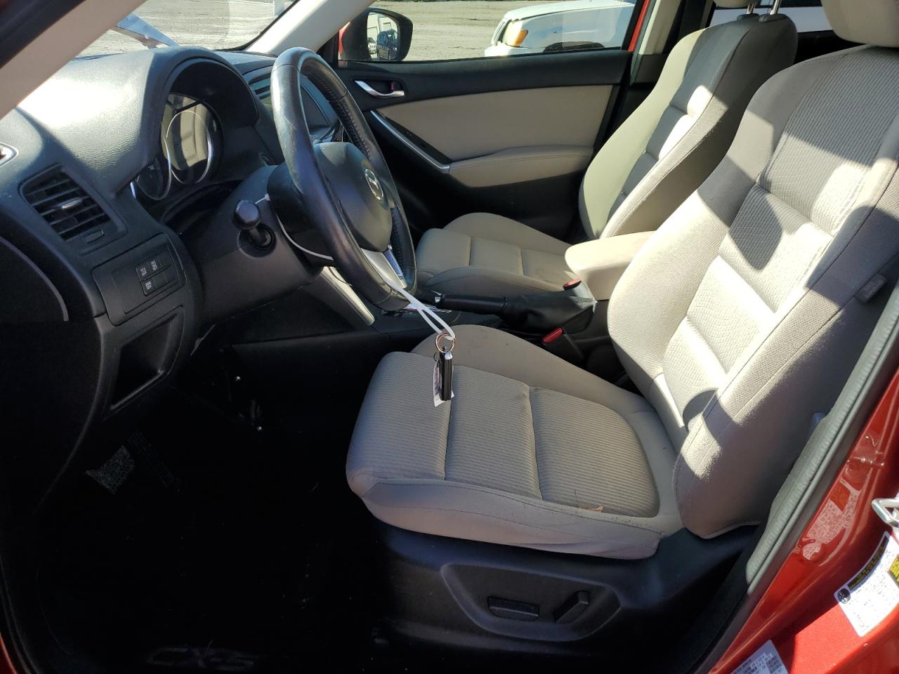 2015 Mazda CX-5 VIN JM3KE2CY0F0499583 Copart auction photo, front end / side damage thumbnail 7