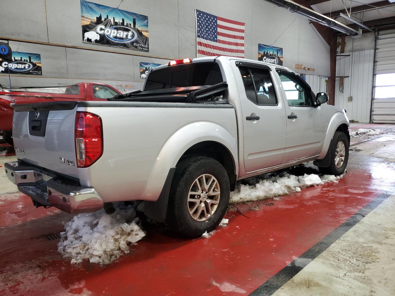 2015 Nissan Navara (Frontier) VIN 1N6AD0EV7FN721051 Copart auction photo, front end / mechanical damage thumbnail 3