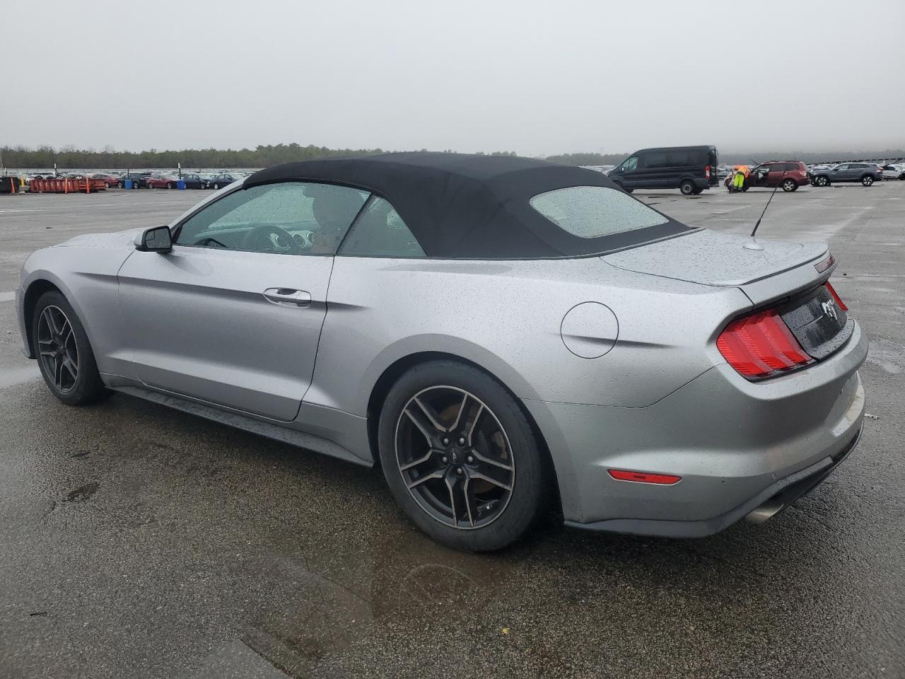 2020 Ford Mustang VIN 1FATP8UH5L5137746 Copart auction photo, rear end / minor dent/scratches damage thumbnail 2