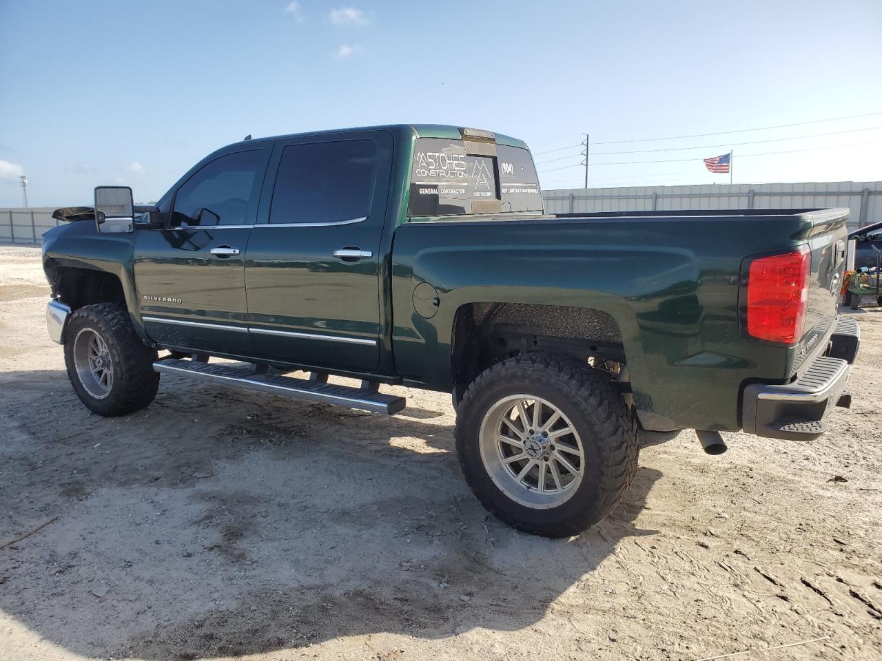 2015 Chevrolet Silverado VIN 3GCUKSEC1FG173590 Copart auction photo, front end / minor dent/scratches damage thumbnail 2