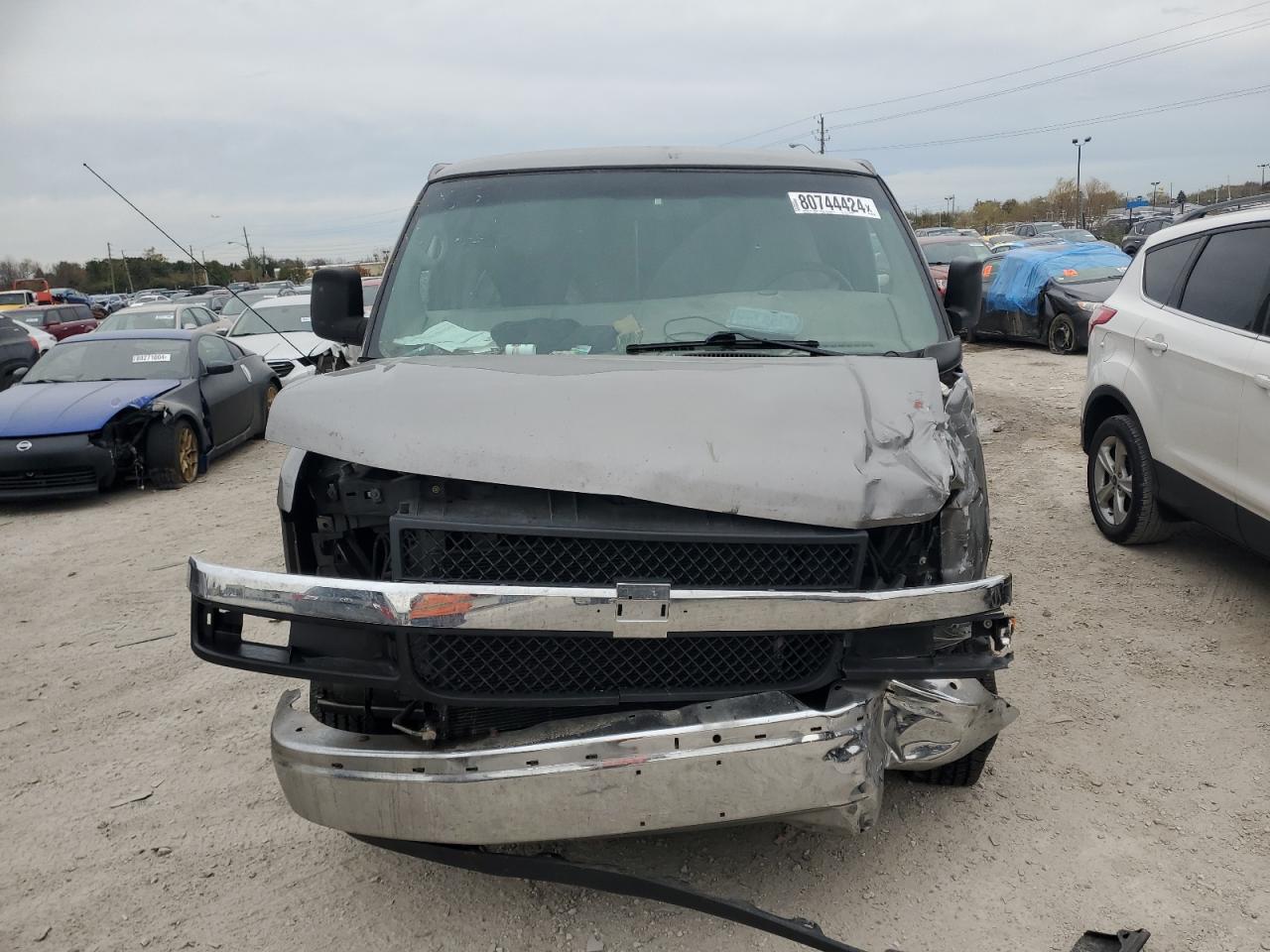 2006 GMC Savana VIN 1GTHG35U761143039 Copart auction photo, front end / mechanical damage thumbnail 5
