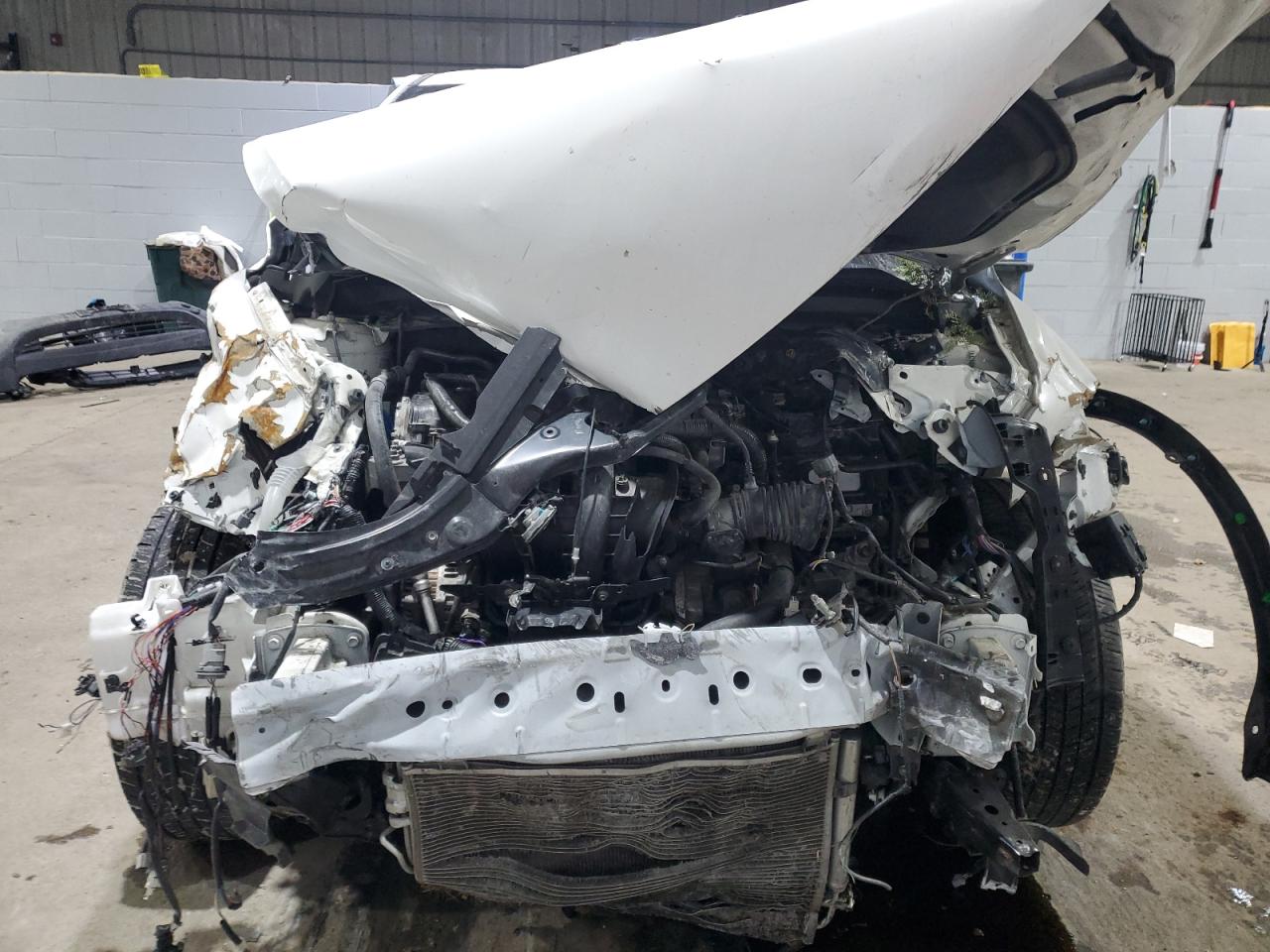 2019 Mazda CX-5 VIN JM3KFBBM1K0686398 Copart auction photo, all over / front end damage thumbnail 5
