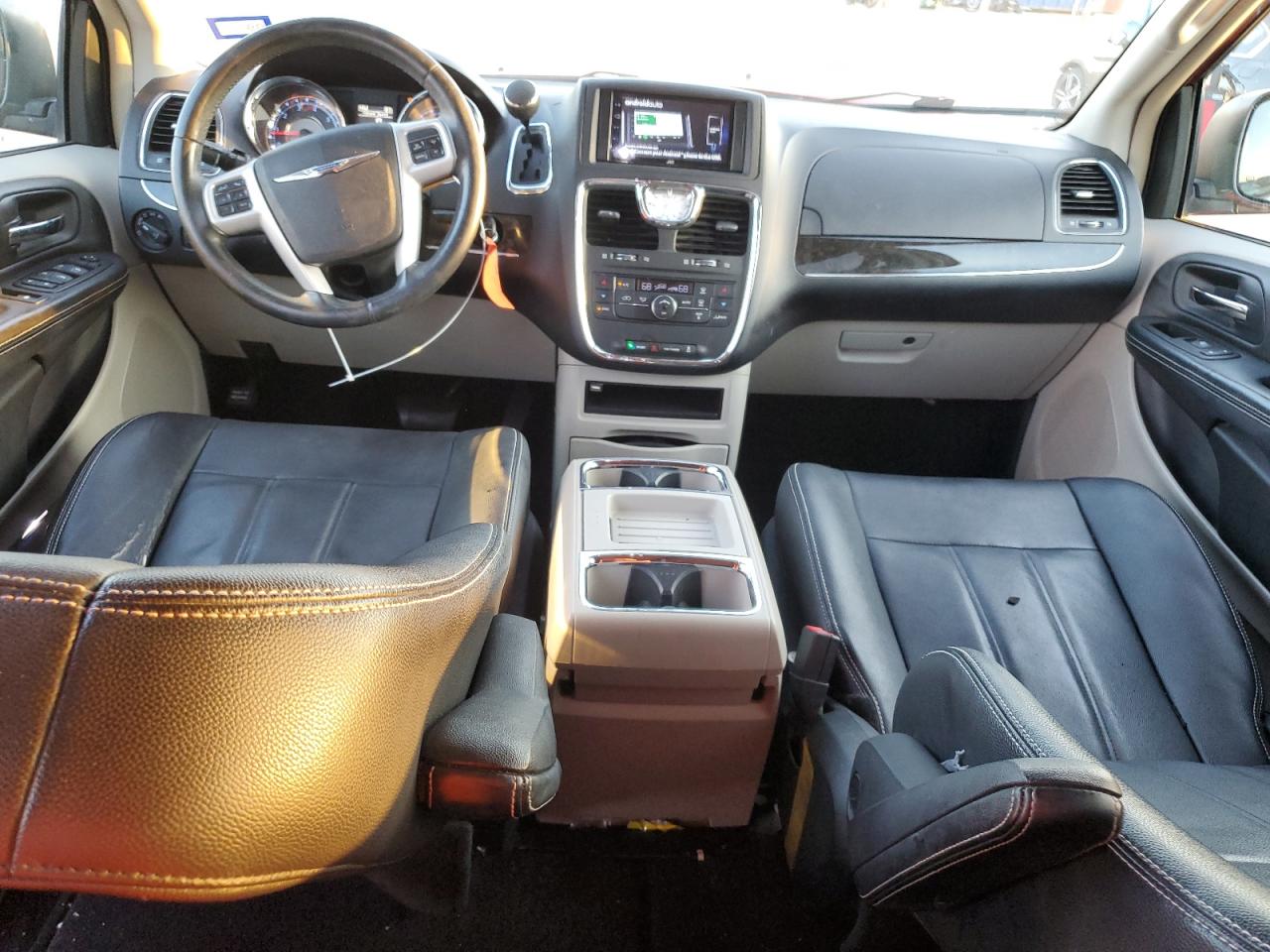 2014 Chrysler Town & Country VIN 2C4RC1BG7ER294203 Copart auction photo, front end damage thumbnail 8