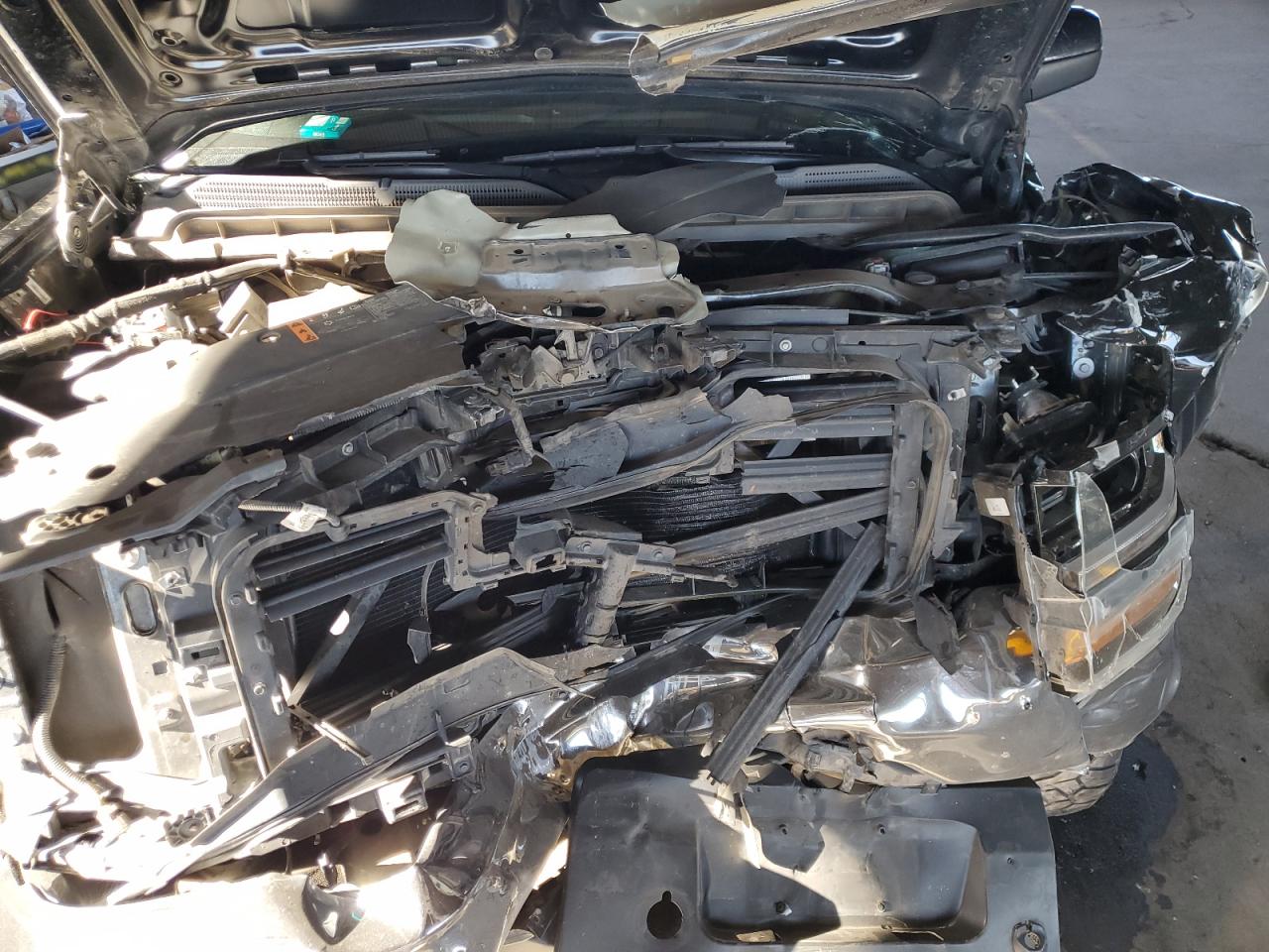 2018 Chevrolet Silverado VIN 3GCUKREC5JG579048 Copart auction photo, front end damage thumbnail 12