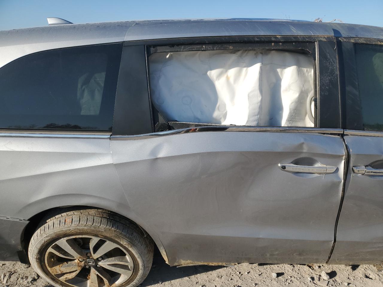 2022 Honda Odyssey VIN 5FNRL6H89NB048701 Copart auction photo, rollover damage thumbnail 12