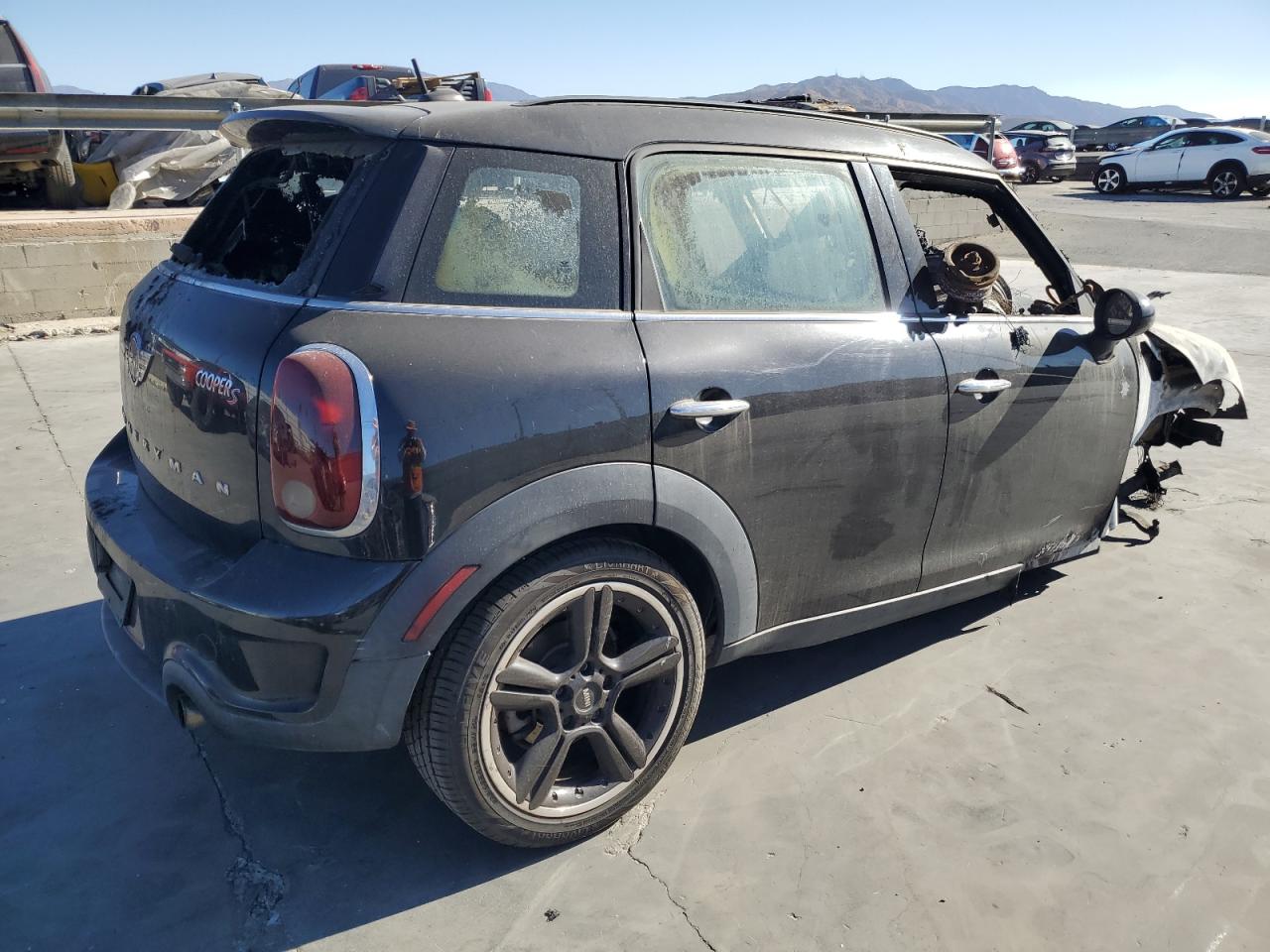 2016 MINI Cooper VIN WMWZC3C52GWT10386 Copart auction photo, burn / missing/altered vin damage thumbnail 3