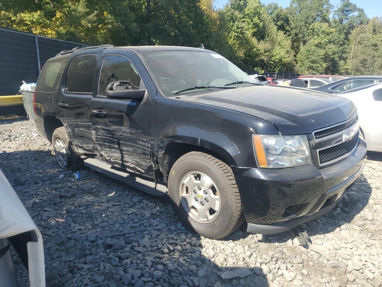 2011 Chevrolet Tahoe VIN 1GNSKBE07BR267794 Copart auction photo, all over damage thumbnail 4
