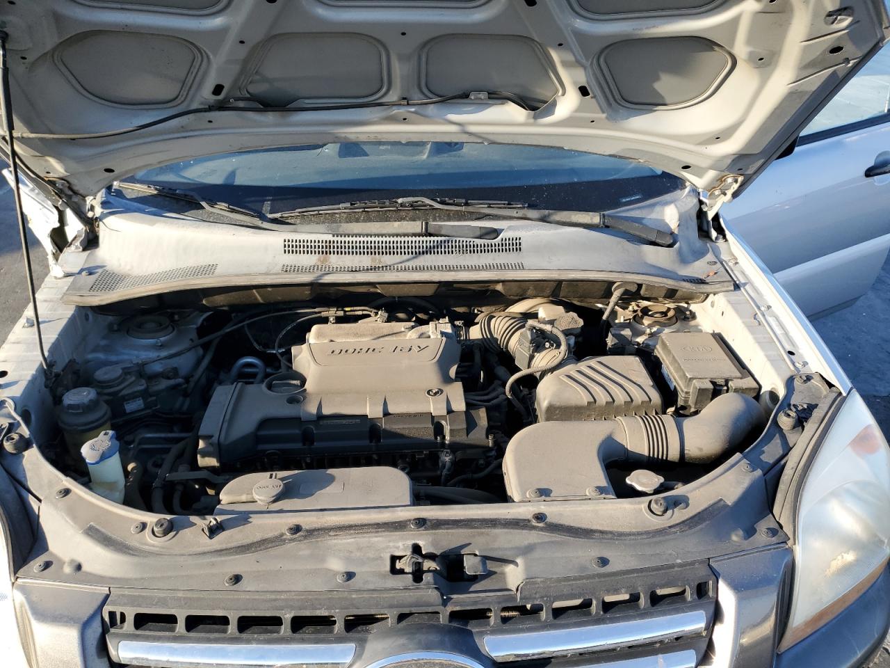 2008 KIA Sportage VIN KNDJF724387488472 Copart auction photo, front end / side damage thumbnail 12