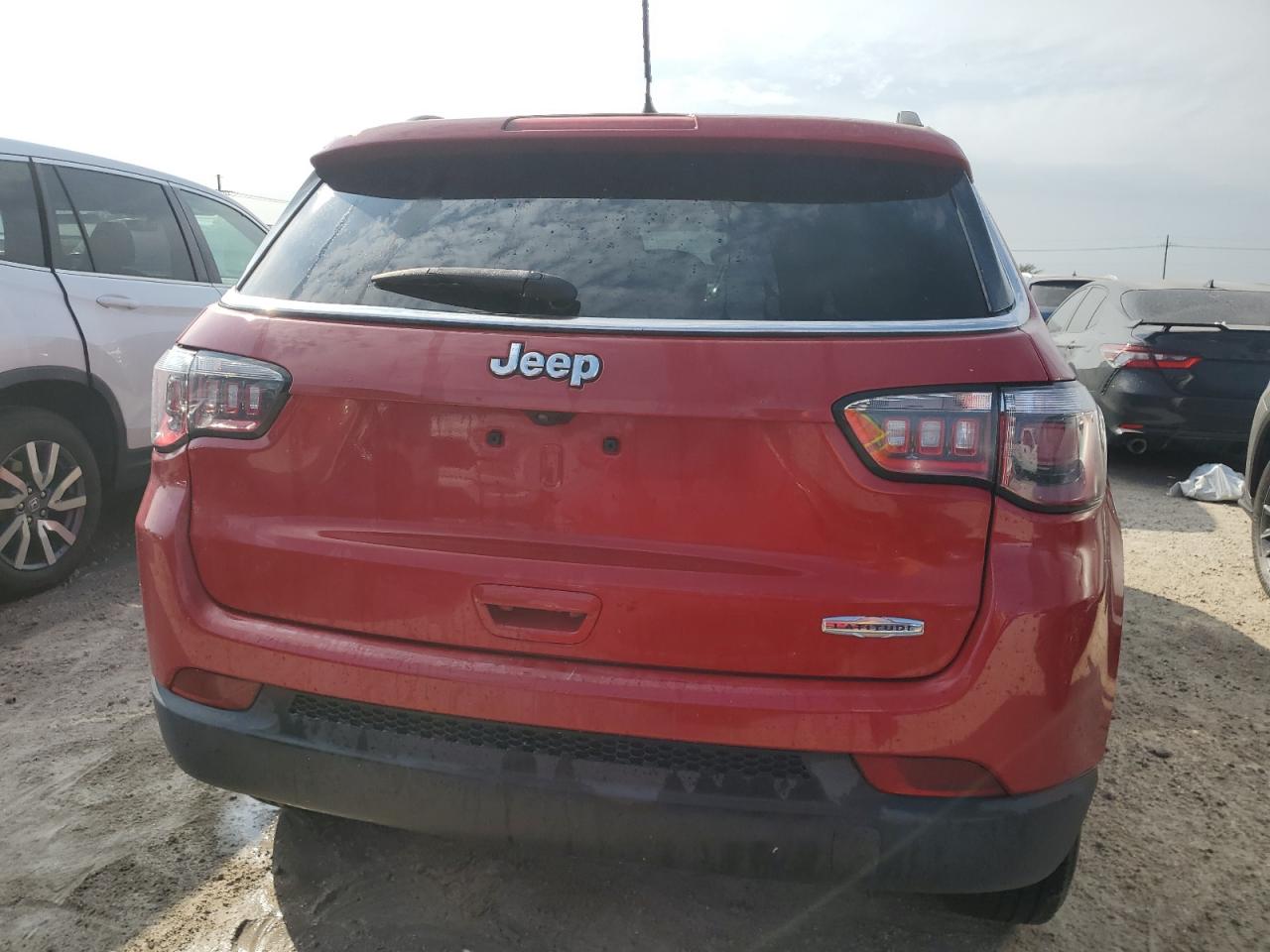 2018 Jeep Compass VIN 3C4NJCBB9JT487710 Copart auction photo, water/flood damage thumbnail 6