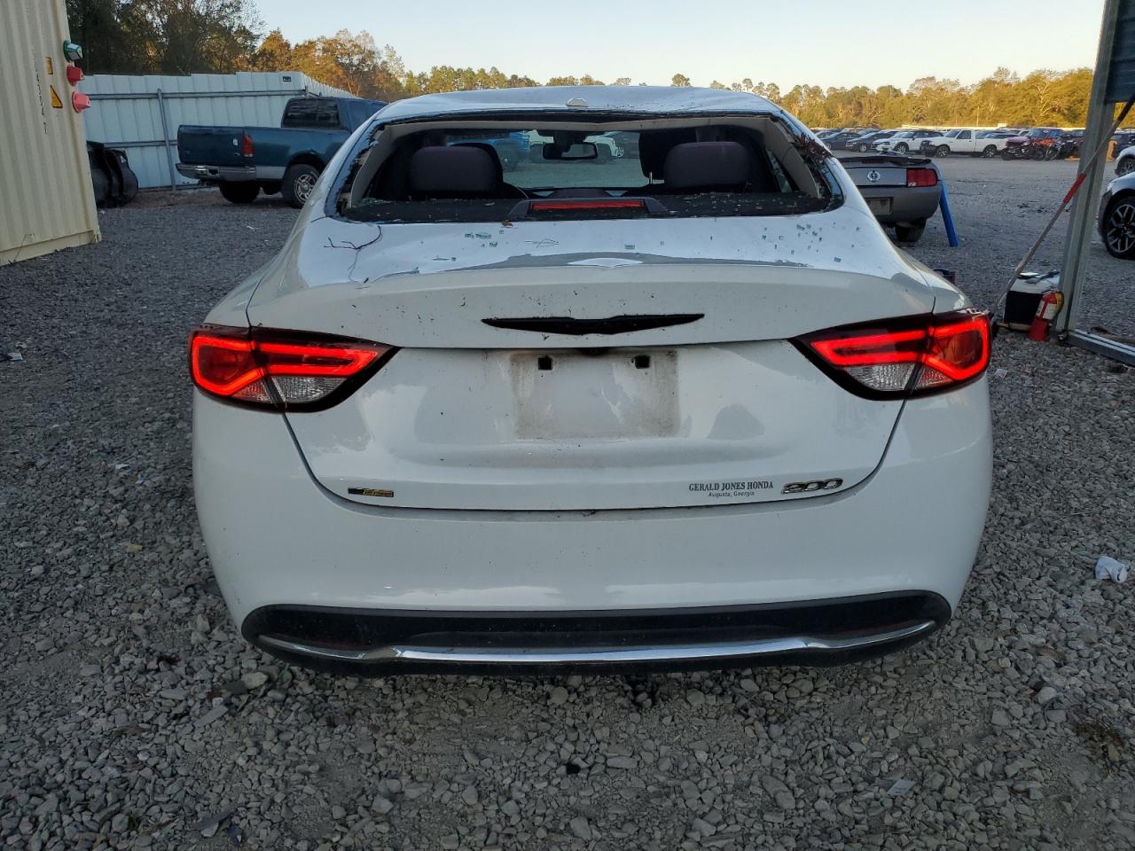 2015 Chrysler 200 VIN 1C3CCCAB2FN612271 Copart auction photo, top/roof / minor dent/scratches damage thumbnail 6