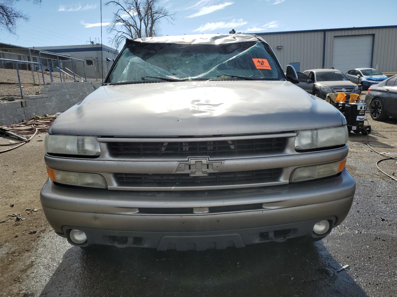 2002 Chevrolet Tahoe VIN 1GNEK13ZX2R145455 Copart auction photo, rollover damage thumbnail 5
