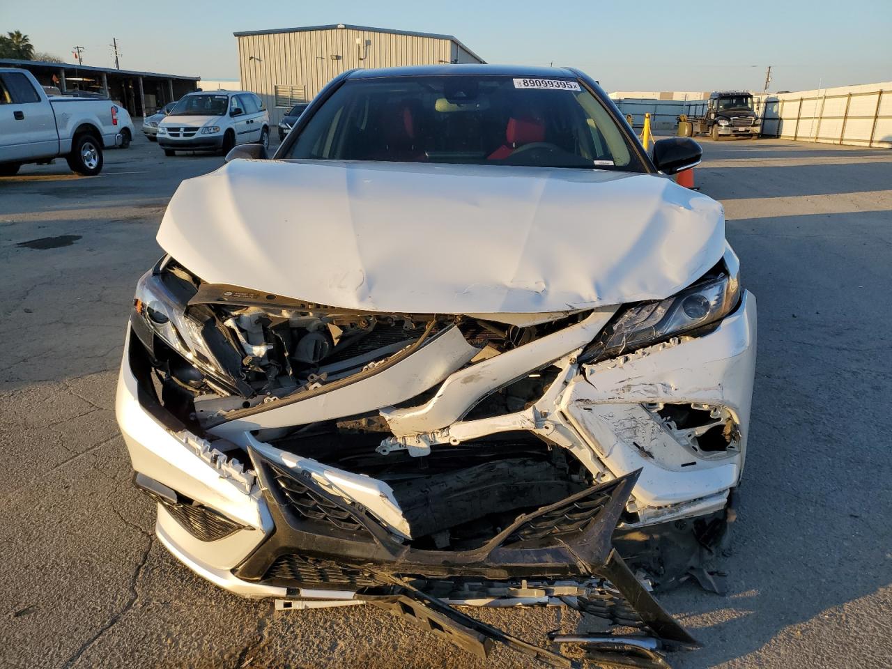 2022 Toyota Camry VIN 4T1K31AK9NU035508 Copart auction photo, front end / side damage thumbnail 5