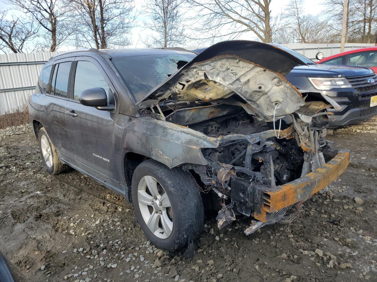 2015 Jeep Compass VIN 1C4NJDEBXFD207906 Copart auction photo, burn - engine / burn - interior damage thumbnail 4