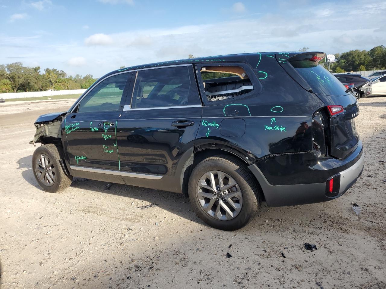2024 KIA Telluride VIN 5XYP24GC3RG422478 Copart auction photo, front end damage thumbnail 2