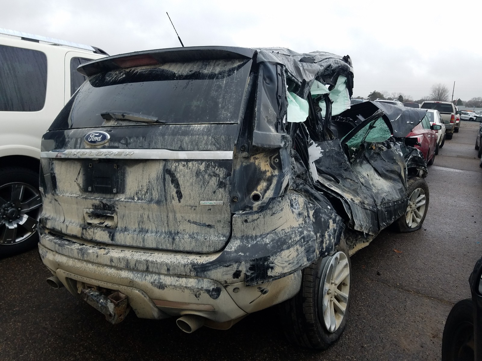 2014 Ford Explorer VIN 1FM5K8D84EGC41164 Copart auction photo, rollover damage thumbnail 4
