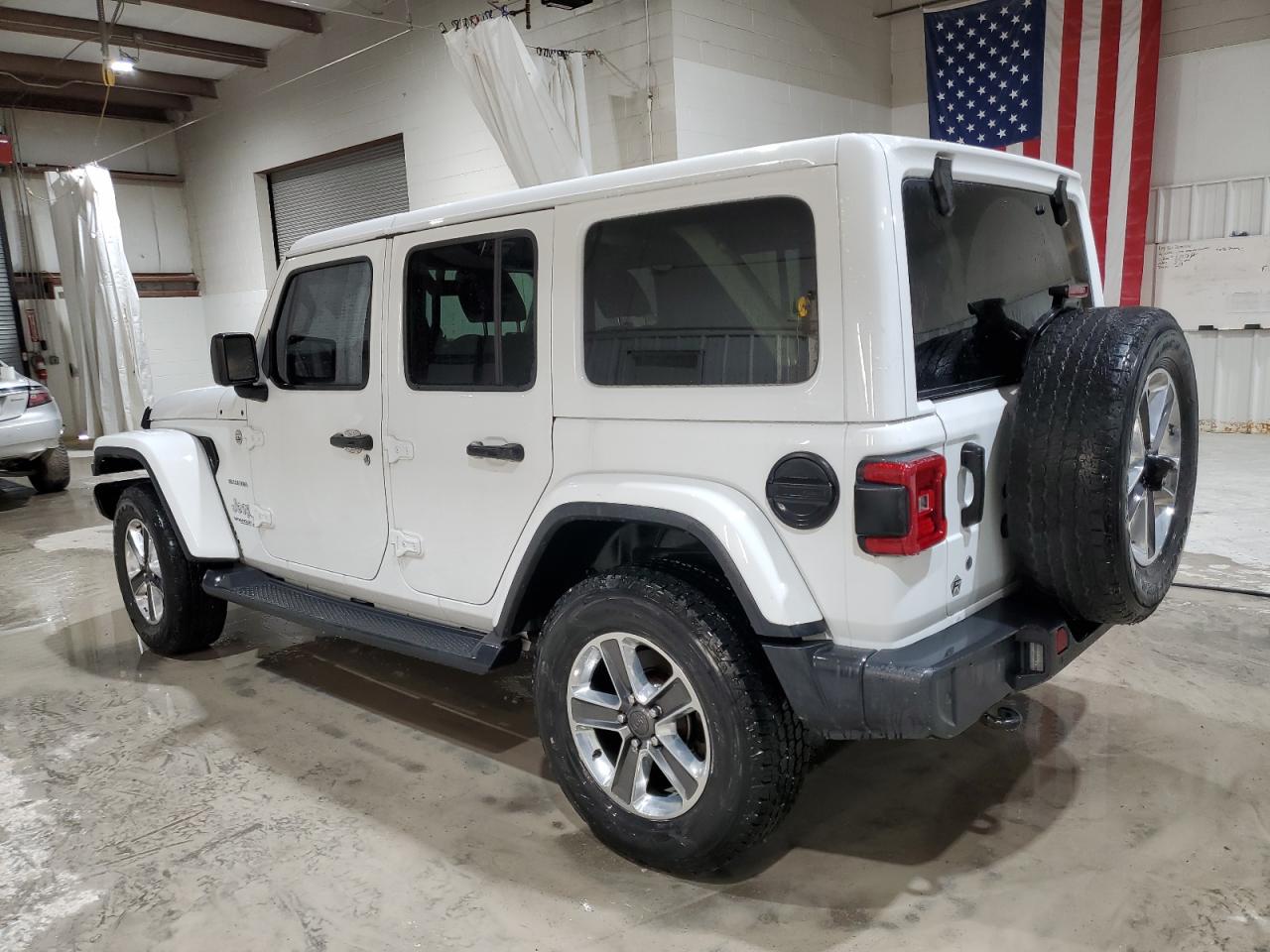 2019 Jeep Wrangler VIN 1C4HJXEN8KW685359 Copart auction photo, mechanical damage thumbnail 2