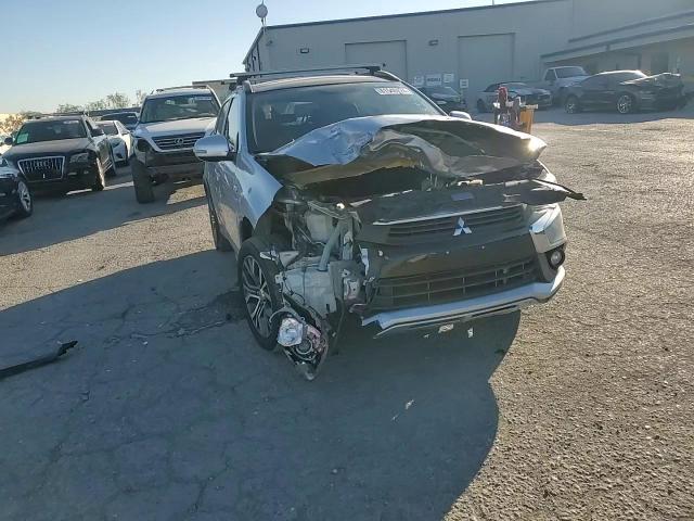 2017 Mitsubishi Outlander VIN JA4AR4AW3HZ028249 Copart auction photo, front end / side damage thumbnail 11