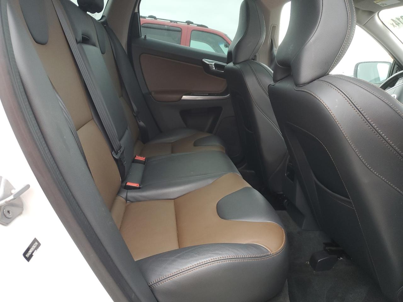 2017 Volvo XC60 VIN YV440MRR9H2063248 Copart auction photo, rear end damage thumbnail 11