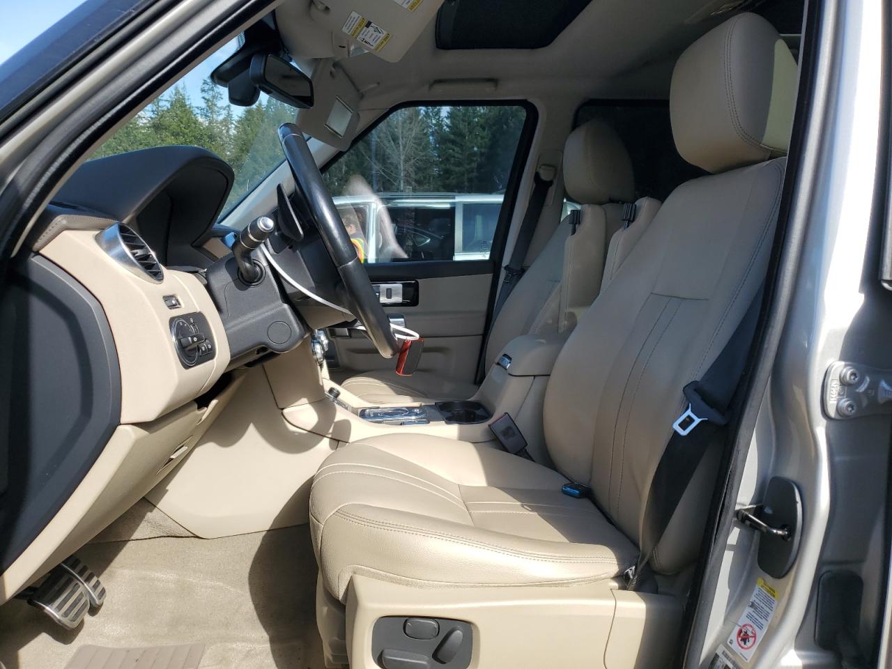 2016 Land Rover LR4 VIN SALAG2V62GA828153 Copart auction photo, front end / rear end damage thumbnail 7
