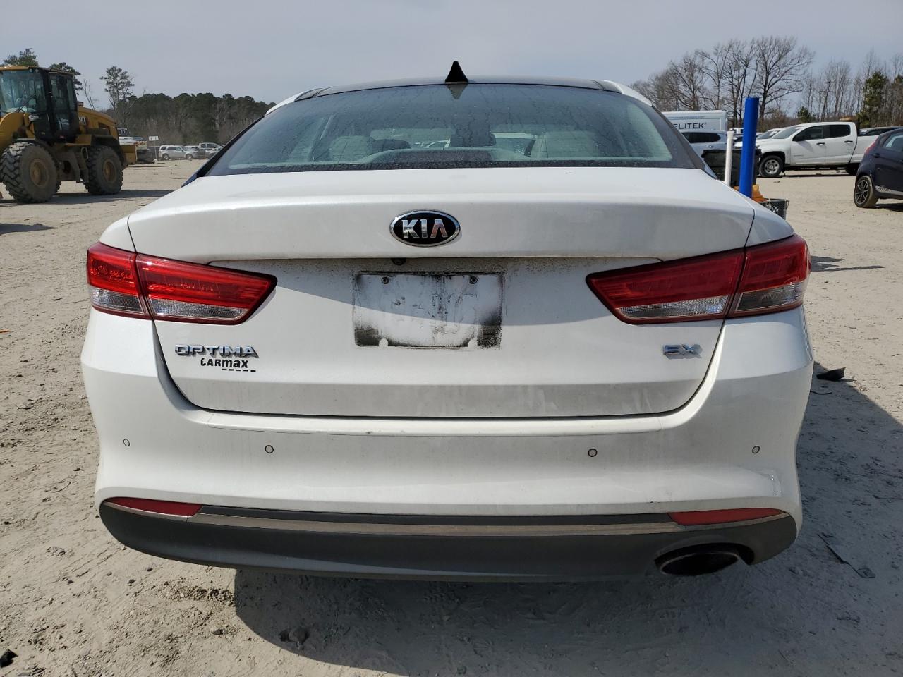 2016 KIA Optima VIN 5XXGU4L38GG080835 Copart auction photo, front end / minor dent/scratches damage thumbnail 6