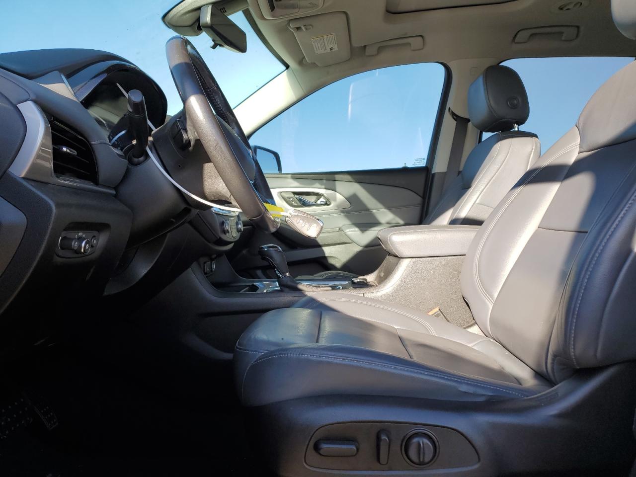 2019 Chevrolet Traverse VIN 1GNERHKW1KJ167919 Copart auction photo, rear end damage thumbnail 7
