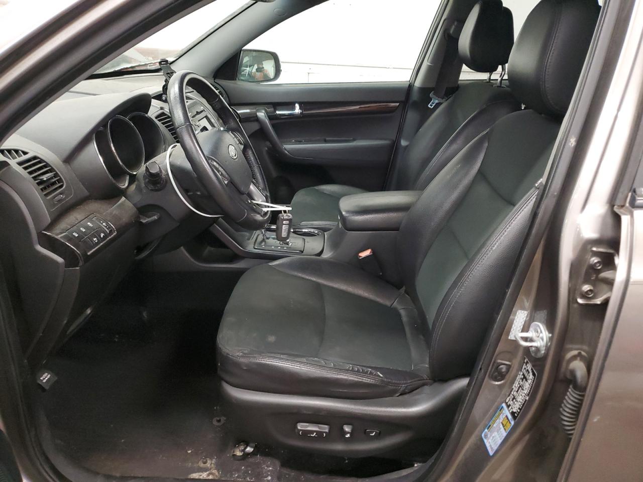 2011 KIA Sorento VIN 5XYKU3A10BG024060 Copart auction photo, minor dent/scratches damage thumbnail 7