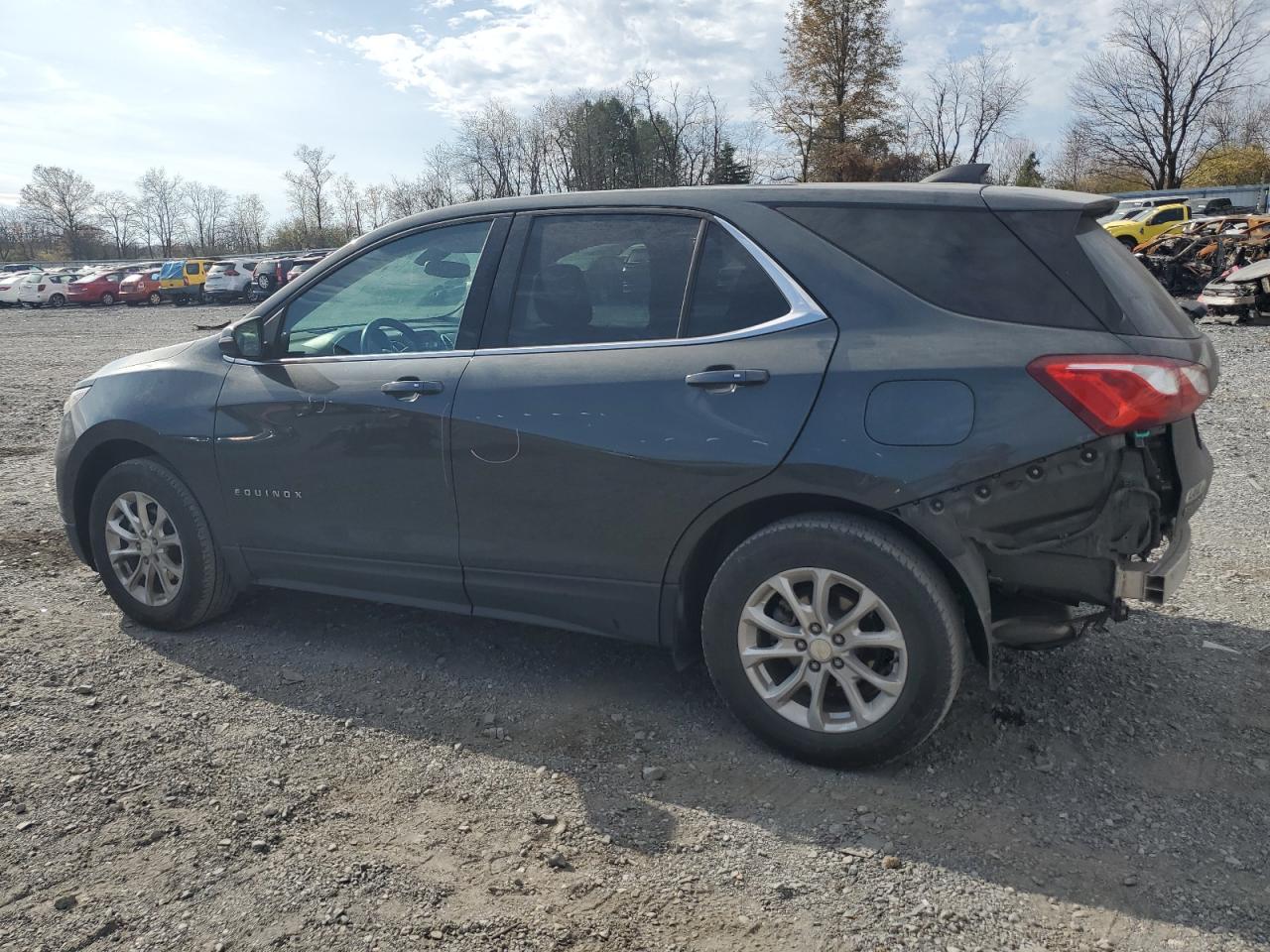 2019 Chevrolet Equinox VIN 3GNAXUEV2KS621853 Copart auction photo, rear end / minor dent/scratches damage thumbnail 2