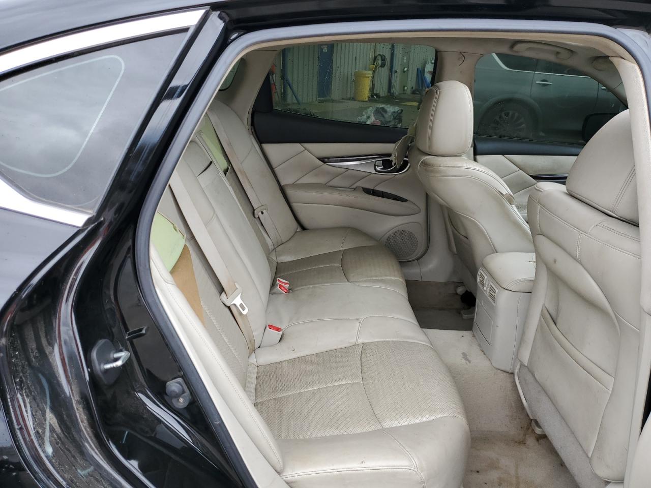 2011 Infiniti M VIN JN1BY1AP9BM324663 Copart auction photo, vandalism damage thumbnail 10