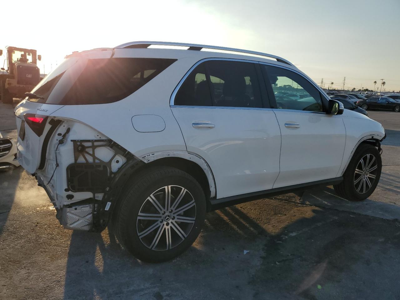 2024 Mercedes-Benz GLE VIN 4JGFB4FB9RA997670 Copart auction photo, all over damage thumbnail 3