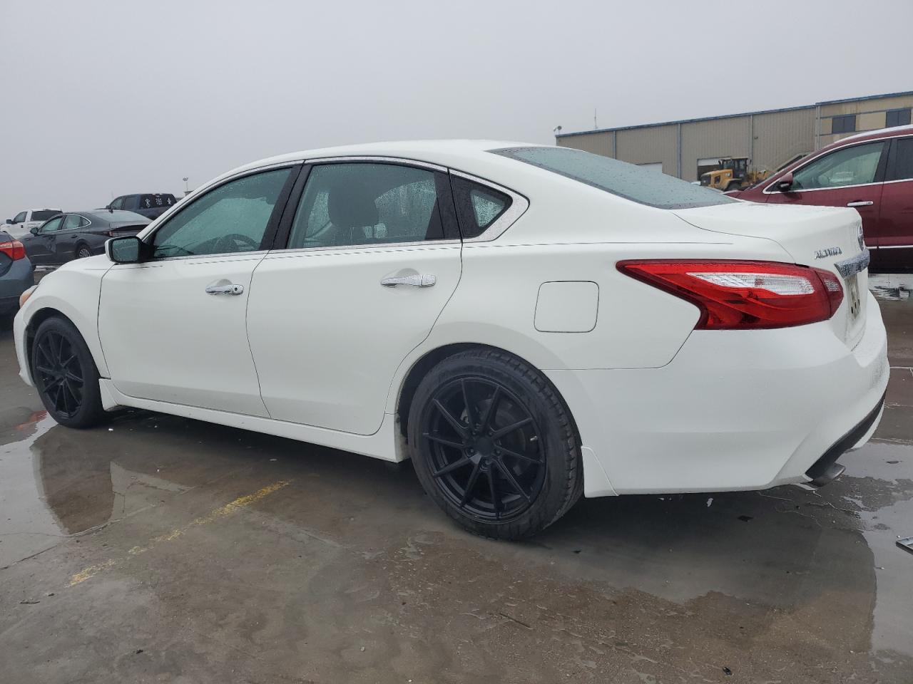 2018 Nissan Altima VIN 1N4AL3AP7JC233159 Copart auction photo, front end damage thumbnail 2
