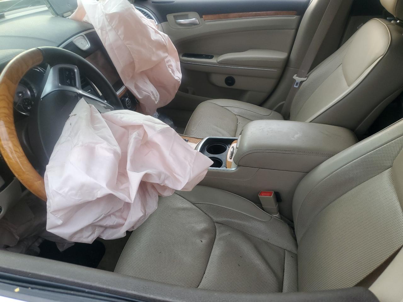 2014 Chrysler 300 VIN 2C3CCAEG8EH156827 Copart auction photo, front end / side damage thumbnail 7
