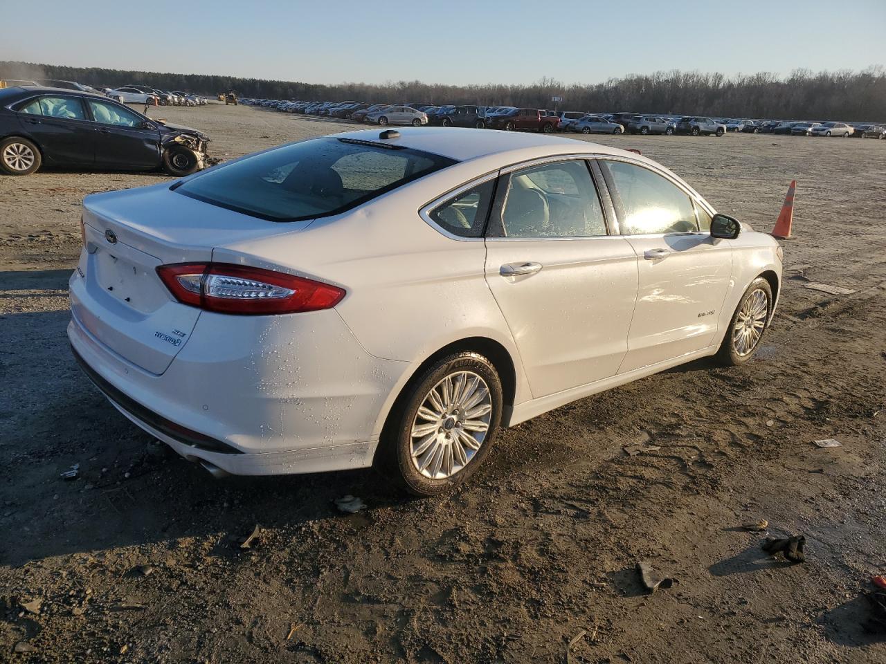 2013 Ford Fusion VIN 3FA6P0LU5DR379786 Copart auction photo, side damage thumbnail 3