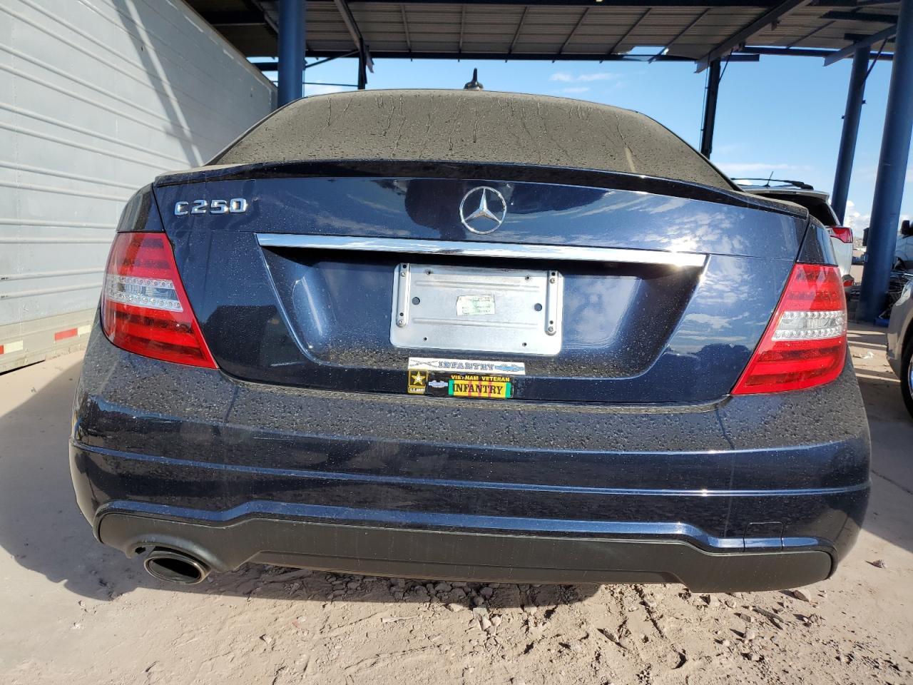 2013 Mercedes-Benz C-klasse VIN WDDGF4HB3DR293877 Copart auction photo, side damage thumbnail 6