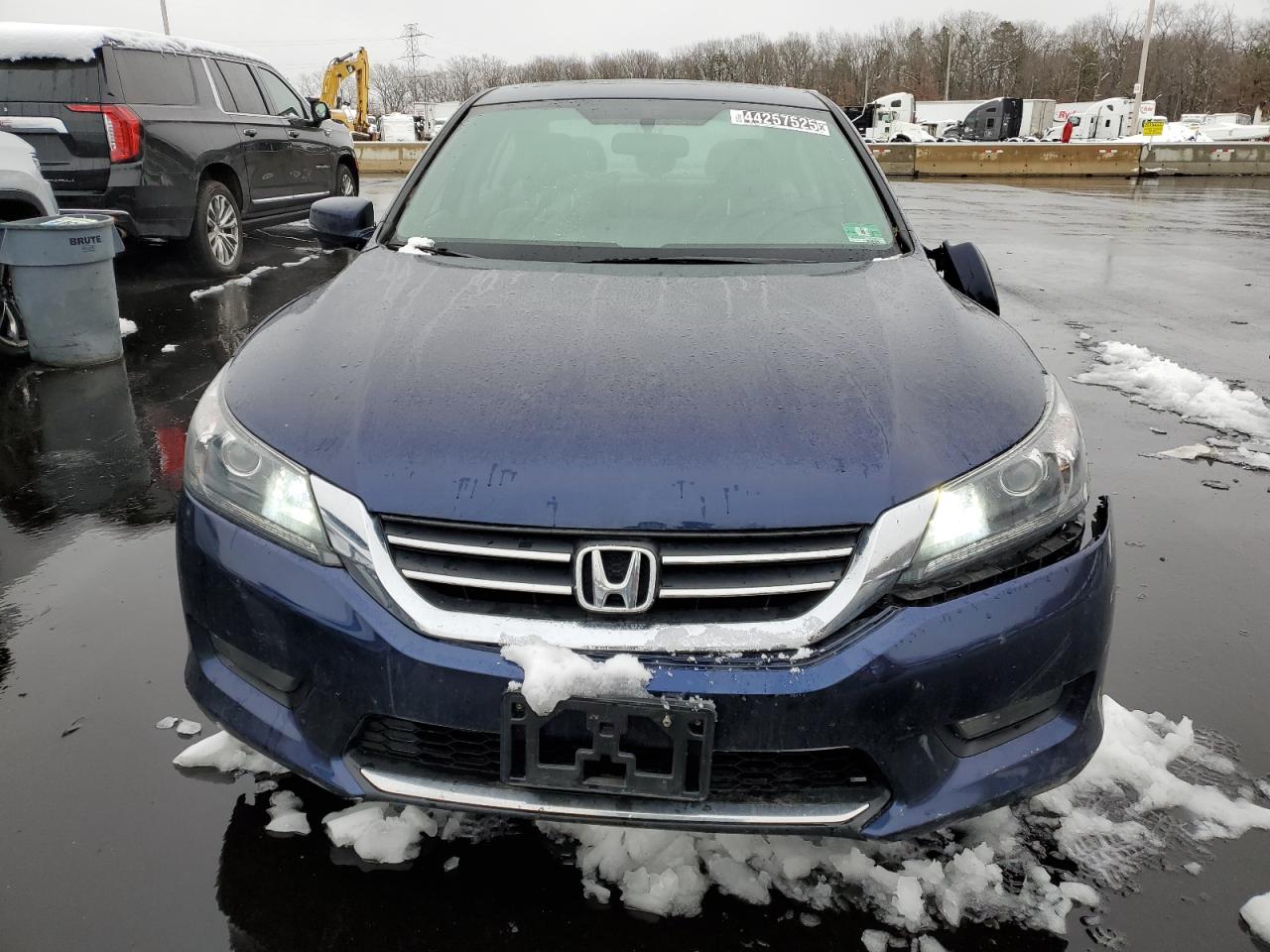 2015 Honda Accord VIN 1HGCR2F72FA170092 Copart auction photo, side damage thumbnail 5