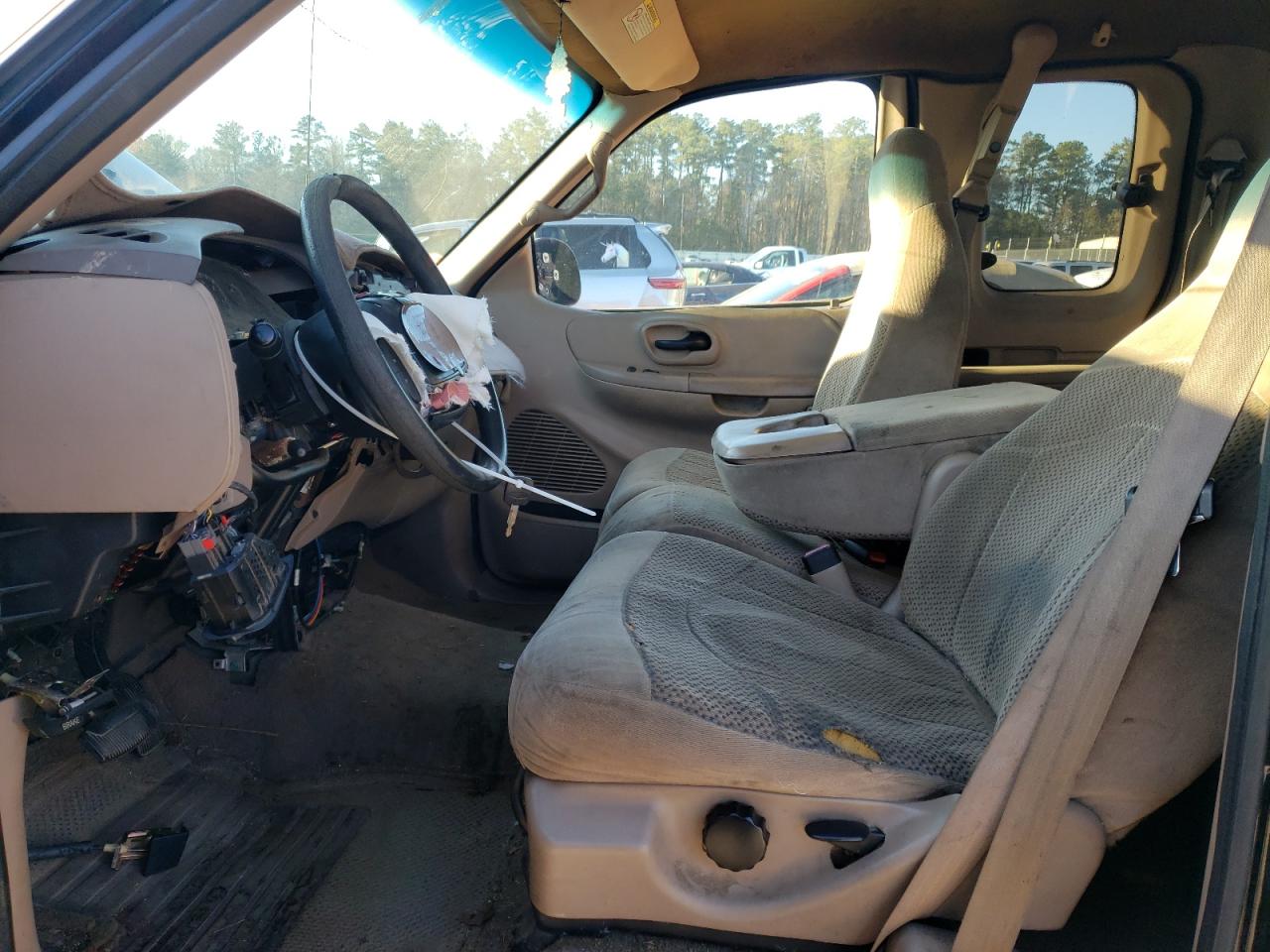 1999 Ford F-150 VIN 1FTRX17L9XNA53124 Copart auction photo, front end / undercarriage damage thumbnail 7