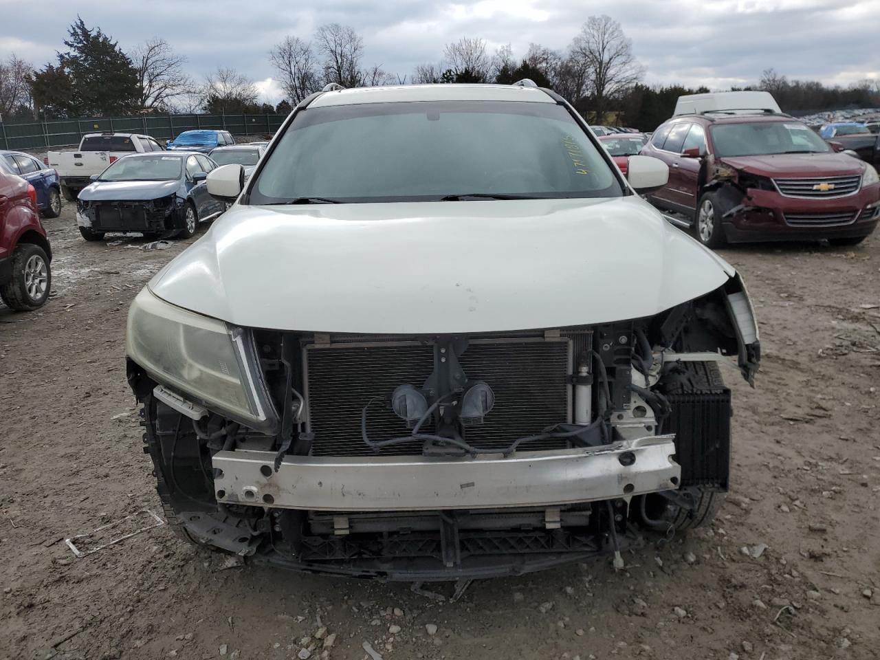 2013 Nissan Pathfinder VIN 5N1AR2MN8DC633101 Copart auction photo, front end / rear end damage thumbnail 5