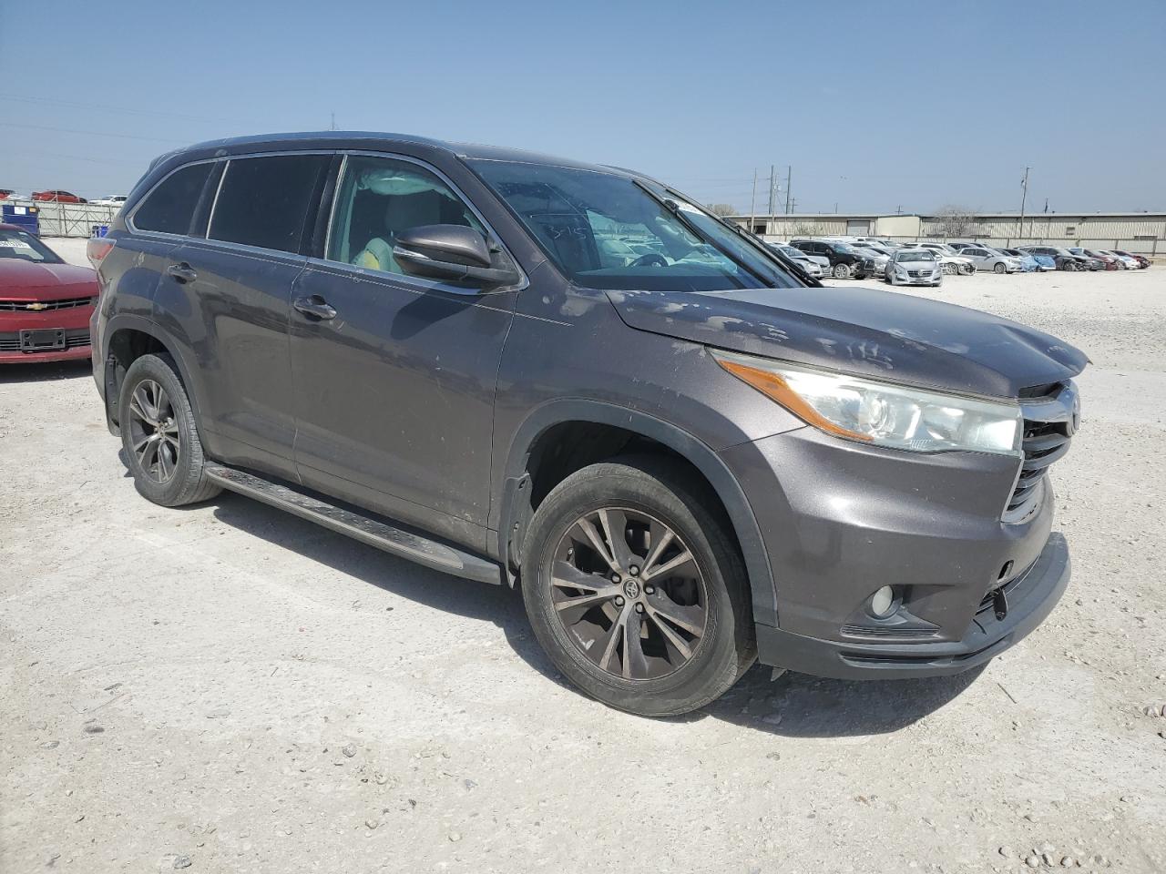 2016 Toyota Highlander VIN 5TDKKRFH8GS134993 Copart auction photo, front end damage thumbnail 4