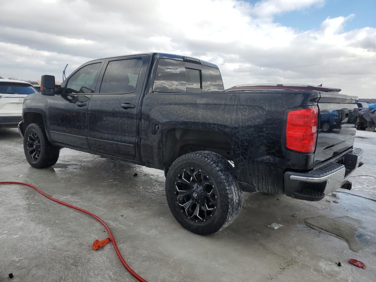 2017 Chevrolet Silverado VIN 3GCUKRECXHG295635 Copart auction photo, front end damage thumbnail 2