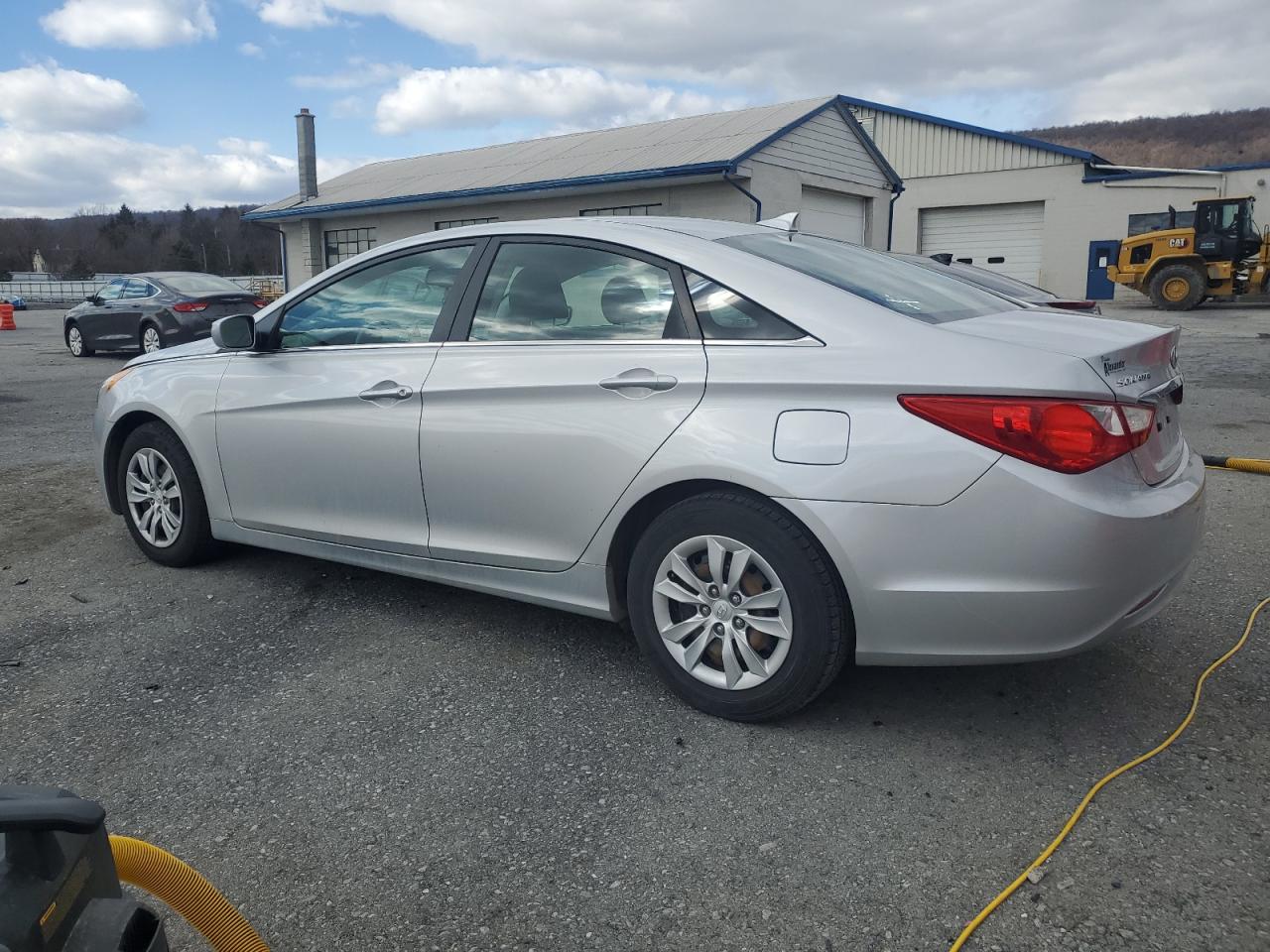 2012 Hyundai Sonata VIN 5NPEB4AC7CH381384 Copart auction photo, minor dent/scratches damage thumbnail 2