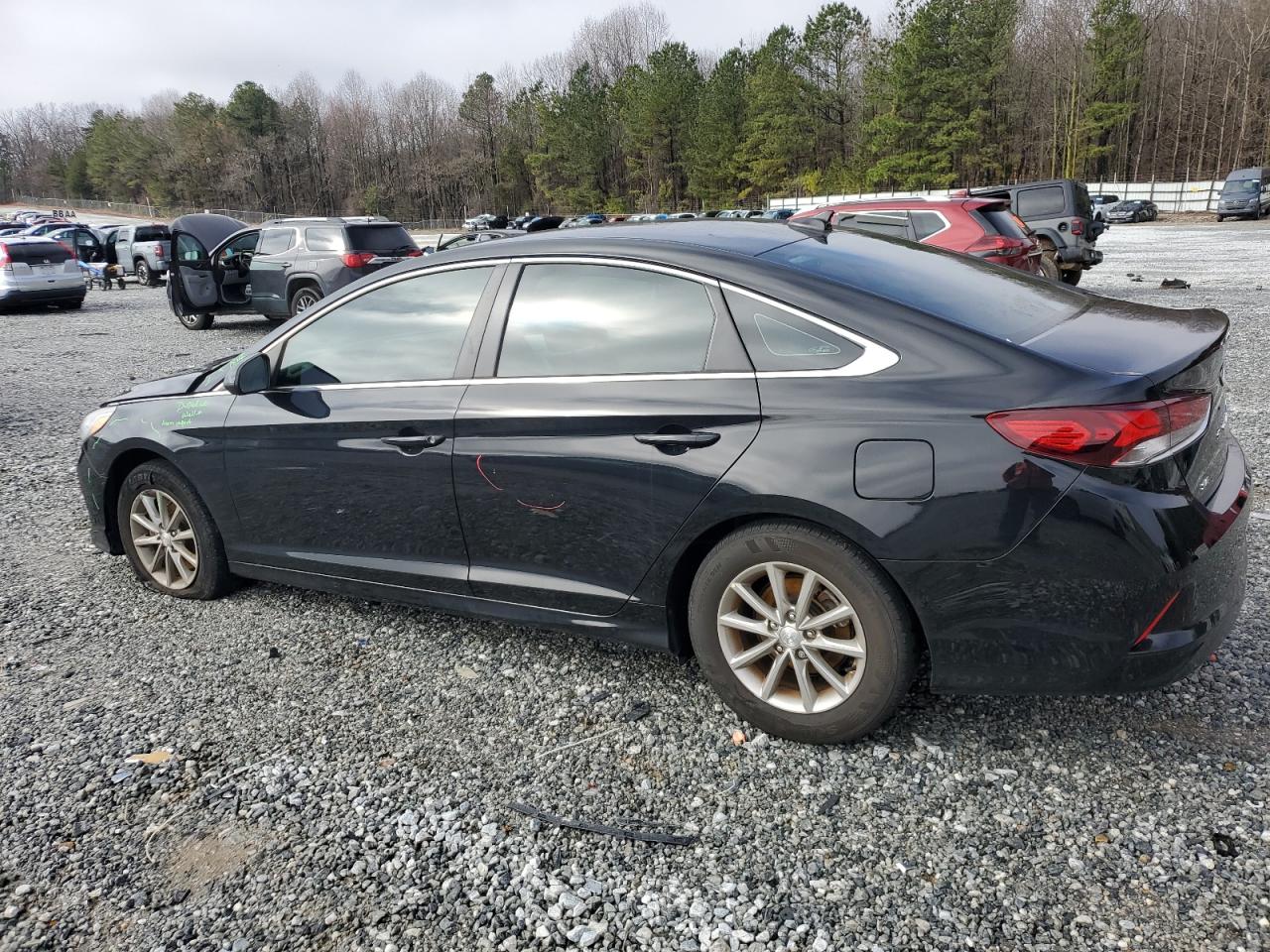 2019 Hyundai Sonata VIN 5NPE24AF1KH754198 Copart auction photo, front end / minor dent/scratches damage thumbnail 2