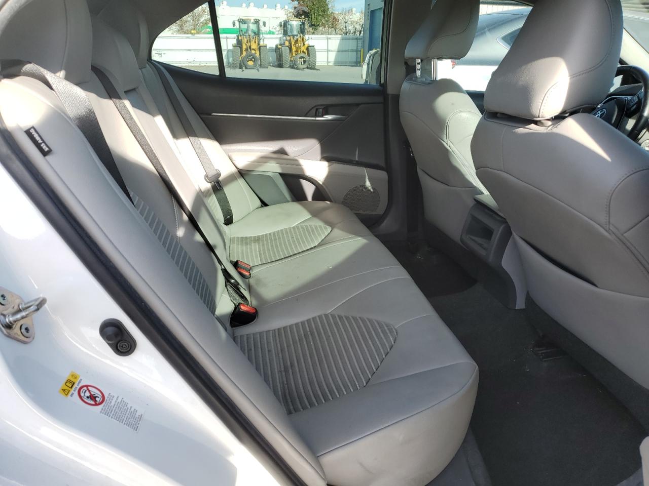 2018 Toyota Camry VIN 4T1B11HKXJU111288 Copart auction photo, vandalism / all over damage thumbnail 10