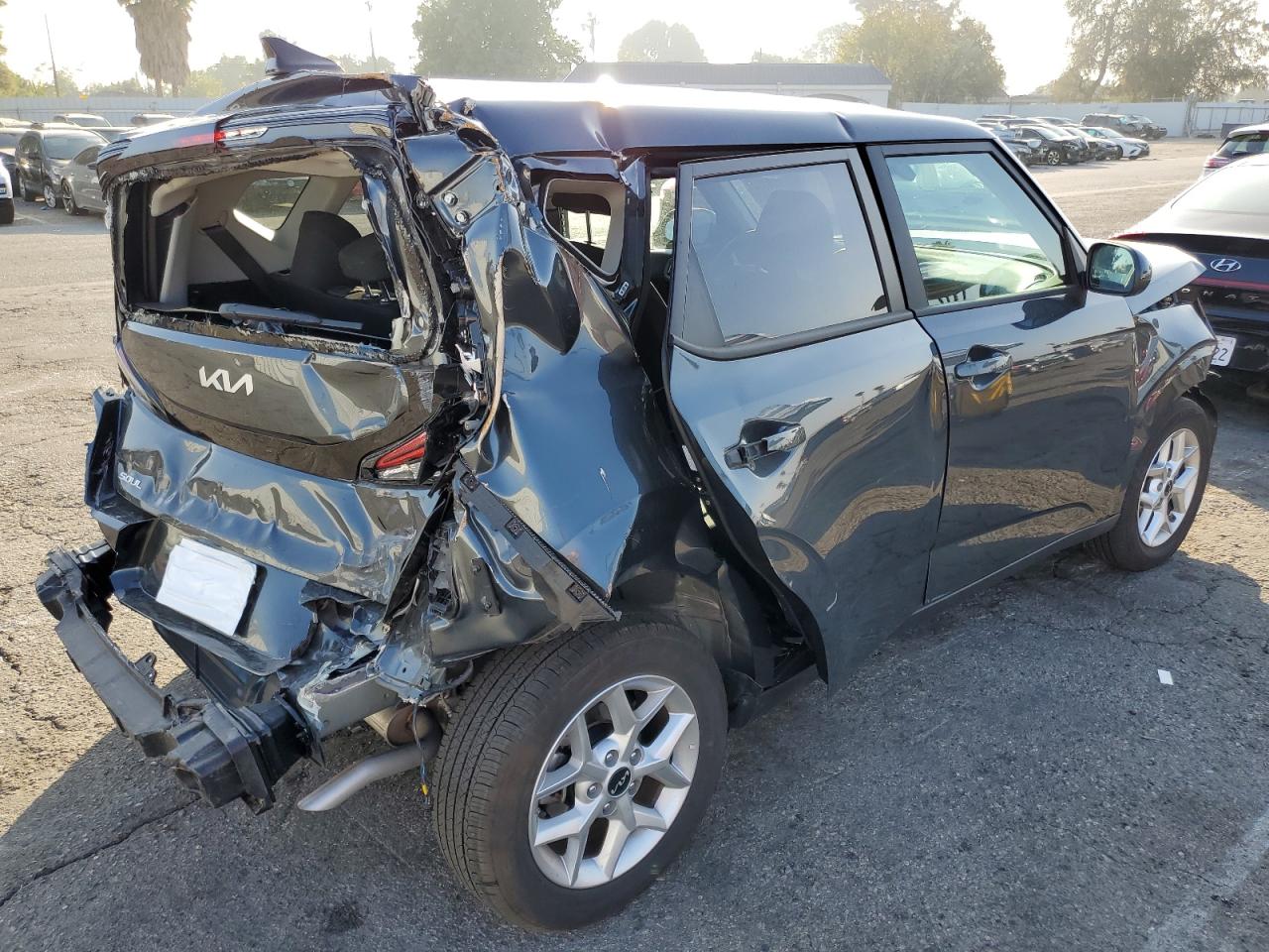 2024 KIA Soul VIN KNDJ23AU1R7240678 Copart auction photo, all over damage thumbnail 3