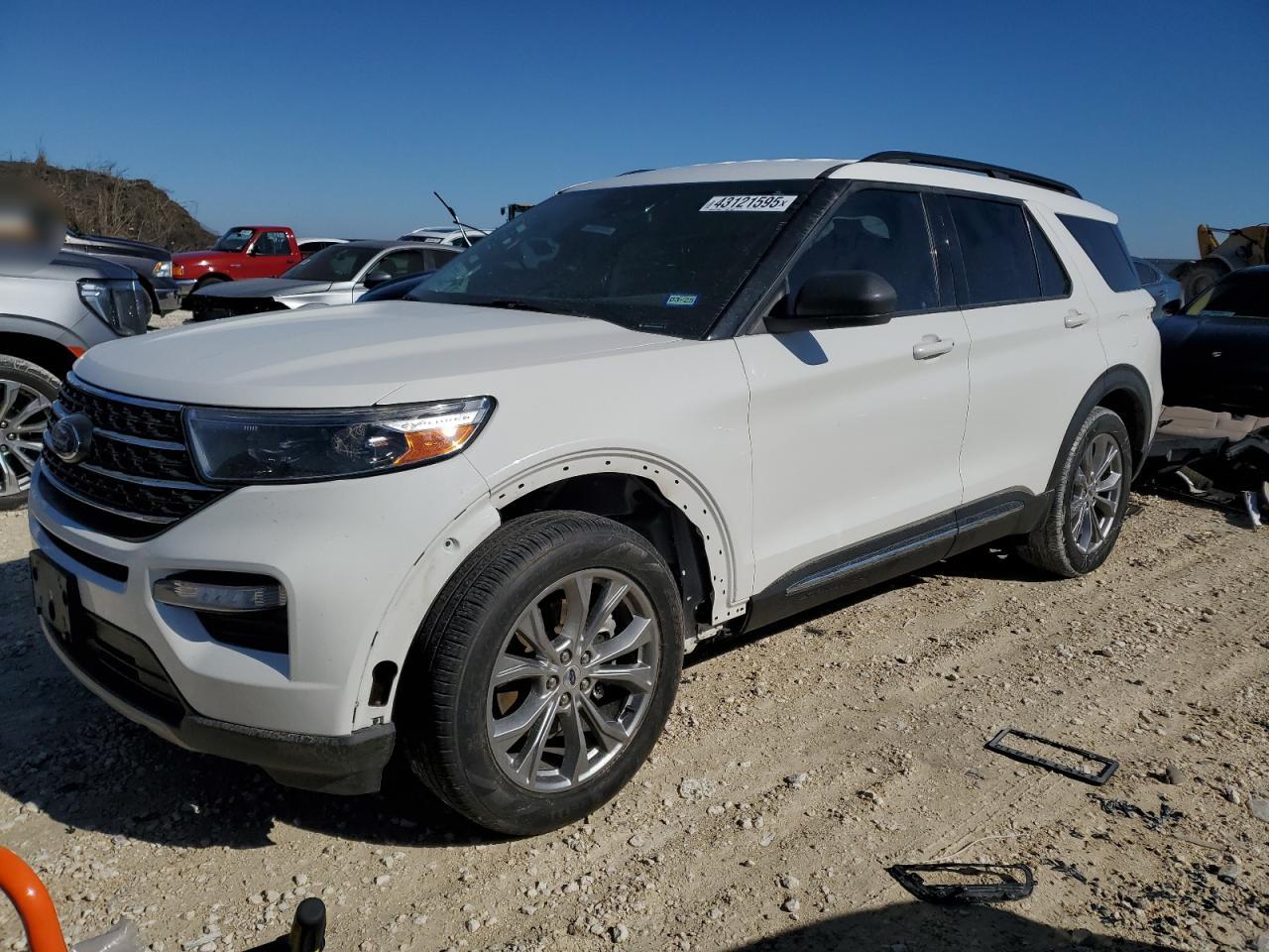 2022 Ford Explorer VIN 1FMSK7DHXNGB92002