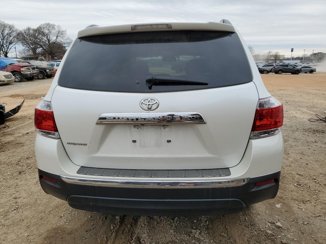2013 Toyota Highlander VIN 5TDZK3EH7DS125162 Copart auction photo, front end / side damage thumbnail 6