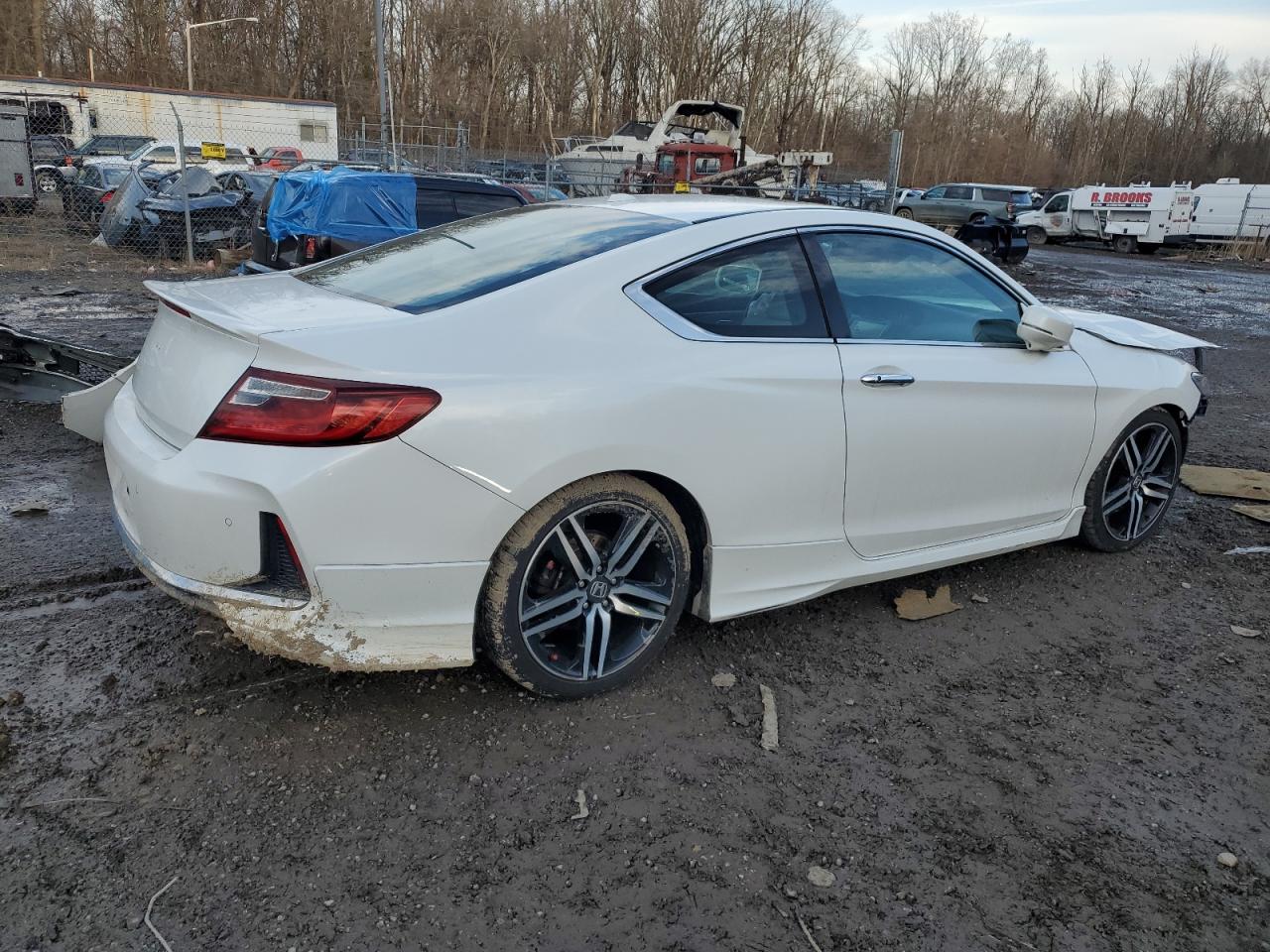 2016 Honda Accord VIN 1HGCT2B0XGA007346 Copart auction photo, front end damage thumbnail 3
