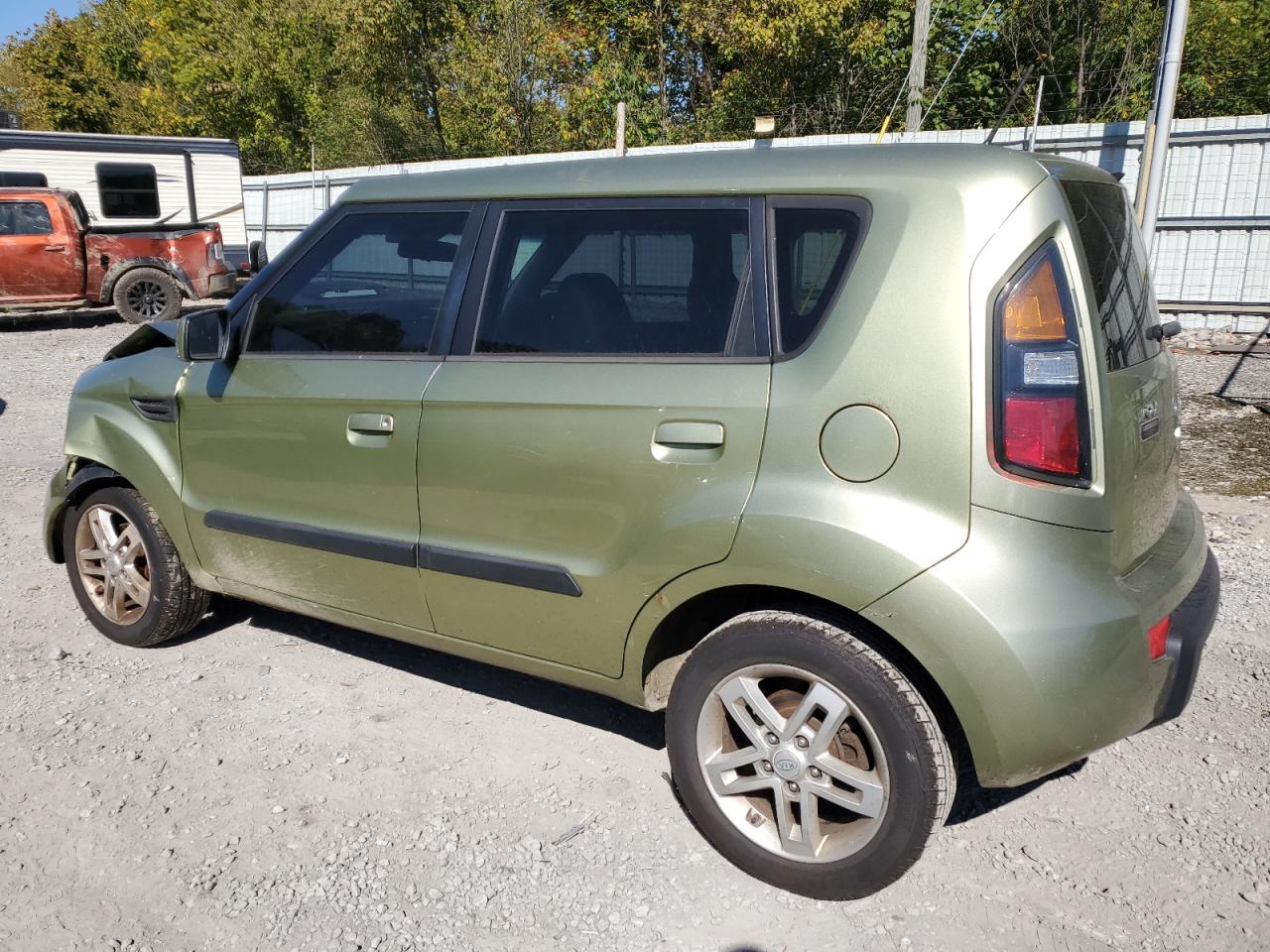 2010 KIA Soul VIN KNDJT2A22A7076478 Copart auction photo, front end damage thumbnail 2
